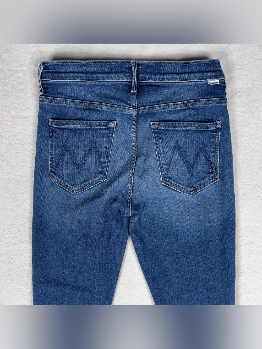 Mother The Weekender Fray Mid-Rise Flare Jeans Women's Size 29 Easy Does It - Picture 8 of 14